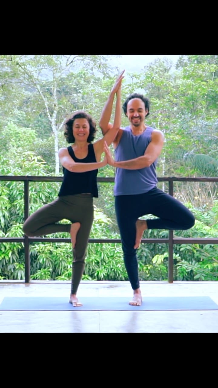 poses de yoga em dupla difícil Arquivos - Go Outside
